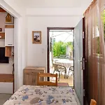 2 Bedroom Lovely In