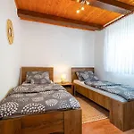 2 Bedroom Lovely In *