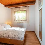 2 Bedroom Lovely In *