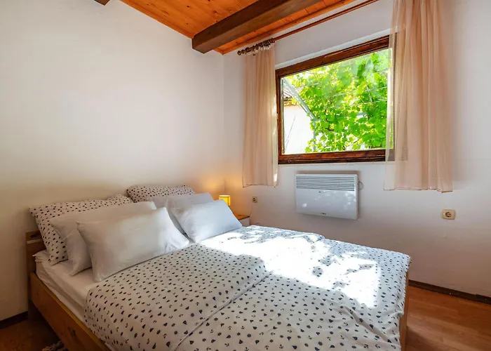 2 Bedroom Lovely In * Kruševo