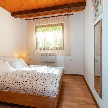 2 Bedroom Lovely In *